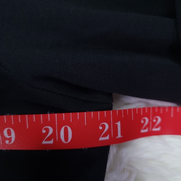 L.L. Bean 100% Cotton Square Neck Black Longsleeve Tee Size L - Picture 4 of 9